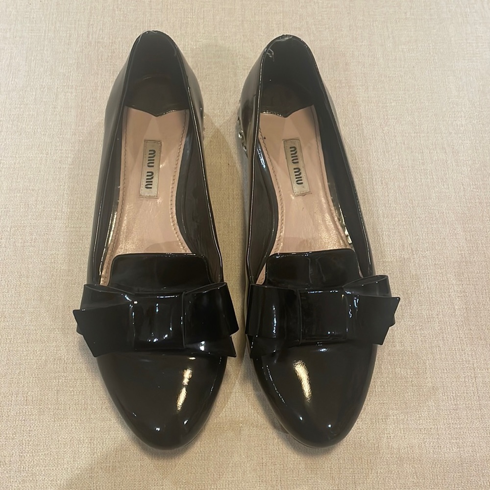 miu miu bow crystal loafer